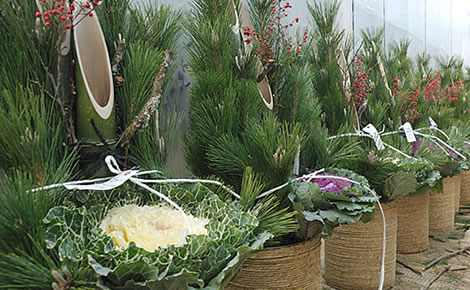 門松の作り方・後はお届け先にて仕上げます